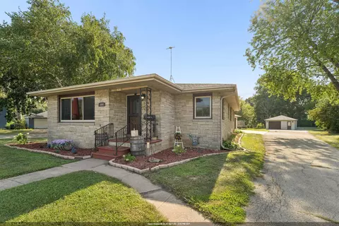 1805 Algoma Blvd, Oshkosh, WI 54901