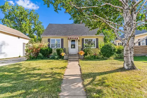 1219 Witzel Ave, Oshkosh, WI 54902