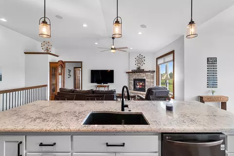 Kitchen - n3025 Steeple Drive, Appleton, WI 54913 photo 4 of 9