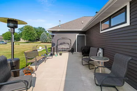 Exterior - n3025 Steeple Drive, Appleton, WI 54913 photo 7 of 9