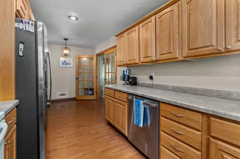 Kitchen - 1530 S Walden Ave, Appleton, WI 54915 photo 2 of 3
