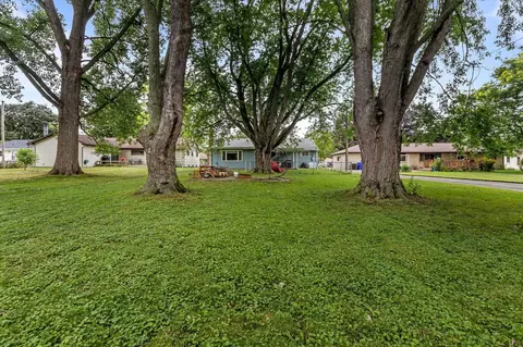 Exterior - 1530 S Walden Ave, Appleton, WI 54915 photo 2 of 11