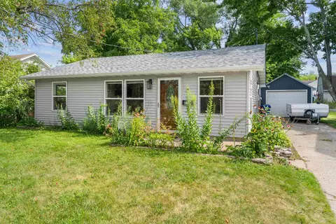 616 Meade St, Kaukauna, WI 54130