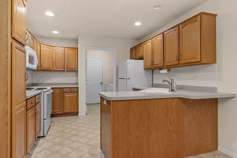 Kitchen - 2936 N Appleton St, Appleton, WI 54911 photo 3 of 5