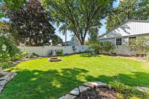 Exterior - 825 W Marquette St, Appleton, WI 54914 photo 11 of 24