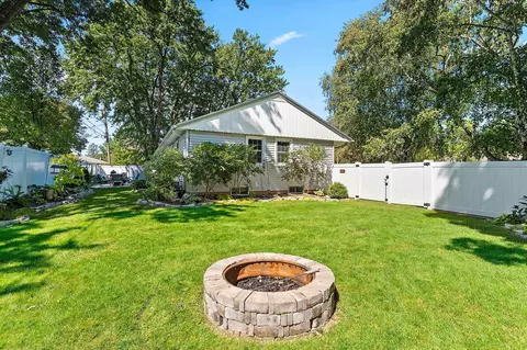 Exterior - 825 W Marquette St, Appleton, WI 54914 photo 9 of 24