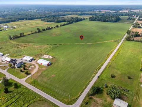 5250 Oak Orchard Rd, Abrams, WI 54101 photo 2