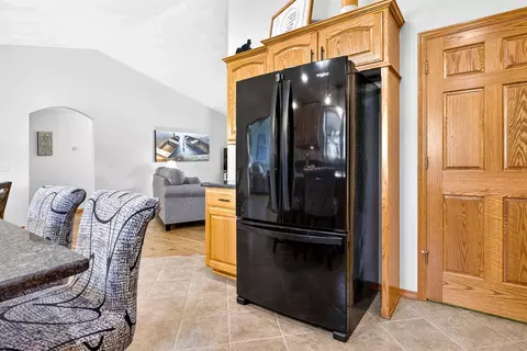Kitchen - 2624 E Sundance Dr, Appleton, WI 54913 photo 2 of 6