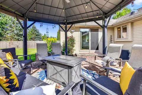 Exterior - 2624 E Sundance Dr, Appleton, WI 54913 photo 3 of 8