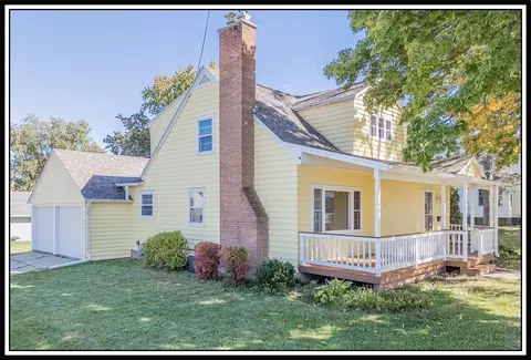 615 Buck St, New London, WI 54961