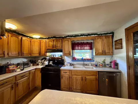 Kitchen - n6337 County Highway E, Tomahawk, WI 54487 photo 1 of 2