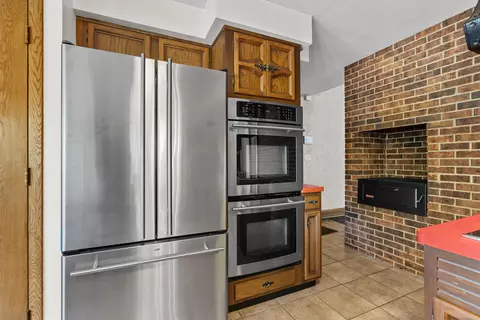 Kitchen - 1710 W Marquette St, Appleton, WI 54914 photo 2 of 4
