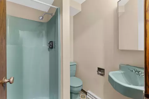 Bath - 1710 W Marquette St, Appleton, WI 54914 photo 6 of 6