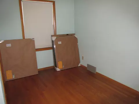 Bedroom - 1047 E Pershing St, Appleton, WI 54911 photo 3 of 6