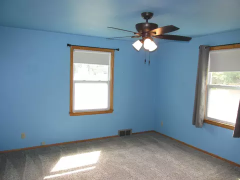 Bedroom - 1047 E Pershing St, Appleton, WI 54911 photo 4 of 6