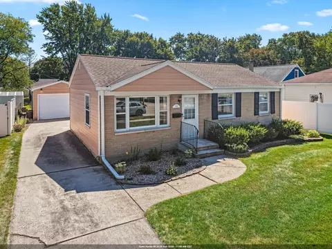 1739 12th Ave, Green Bay, WI 54304