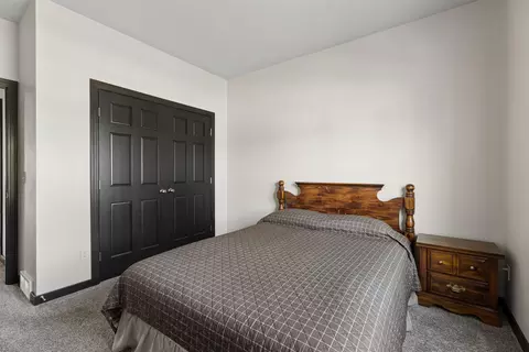 Bedroom - 2127 W Kohl Dr, Appleton, WI 54913 photo 6 of 6