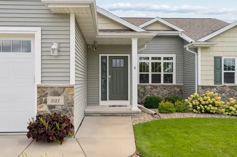 Exterior - 2127 W Kohl Dr, Appleton, WI 54913 photo 2 of 8