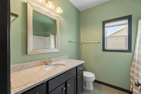Bath - 2127 W Kohl Dr, Appleton, WI 54913 photo 4 of 4