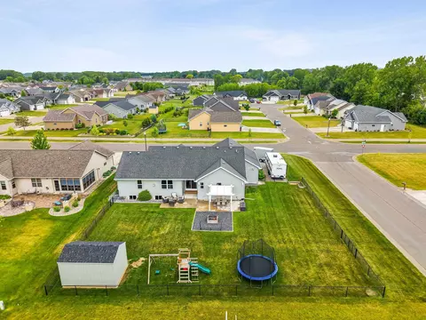 View/Area - 4866 N Wren Dr, Appleton, WI 54913 photo 6 of 10
