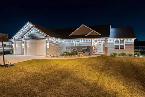 Exterior - 4866 N Wren Dr, Appleton, WI 54913 photo 19 of 19