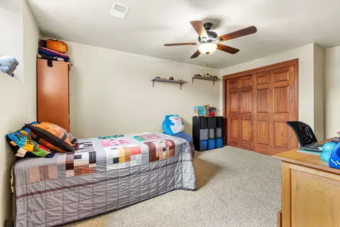 Bedroom - 4866 N Wren Dr, Appleton, WI 54913 photo 5 of 6