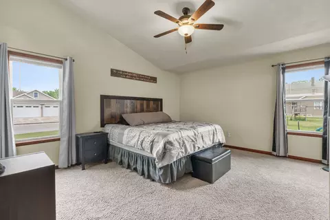 Bedroom - 4866 N Wren Dr, Appleton, WI 54913 photo 1 of 6