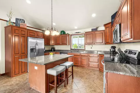 Kitchen - 4866 N Wren Dr, Appleton, WI 54913 photo 1 of 6