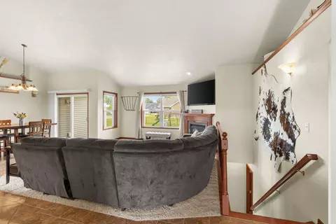 Living - 4866 N Wren Dr, Appleton, WI 54913 photo 3 of 3