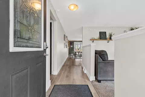 Entry Way - 546 E Coolidge Ave, Appleton, WI 54915 photo 1 of 2