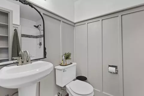Bath - 546 E Coolidge Ave, Appleton, WI 54915 photo 1 of 3