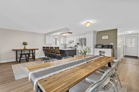 Dining - 546 E Coolidge Ave, Appleton, WI 54915 photo 2 of 3