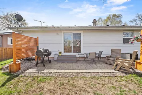 Exterior - 546 E Coolidge Ave, Appleton, WI 54915 photo 3 of 7