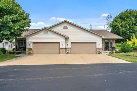 Exterior - 1912 E Sylvan Ave, Appleton, WI 54915 photo 3 of 5