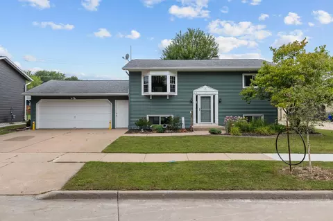 2613 S Jason Dr, Appleton, WI 54915