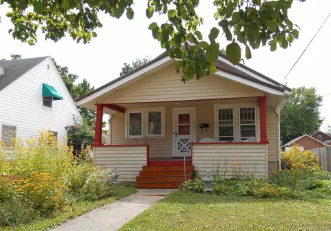 Exterior - 1335 W Rogers Ave, Appleton, WI 54914 photo 2 of 9