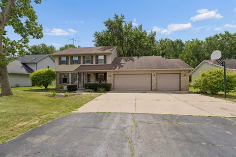 1029 Highland Park Rd, Neenah, WI 54956