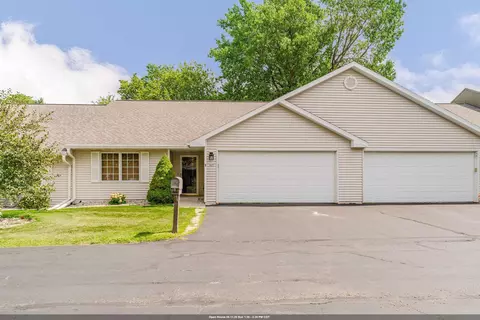 465 W Packer Ave, Oshkosh, WI 54901