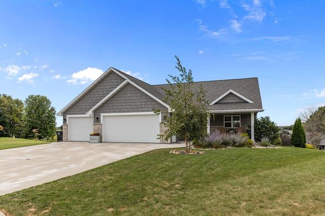 105 Zacharey Ct, New London, WI 54961