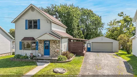810 Oviatt St, Kaukauna, WI 54130