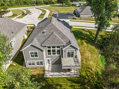 View/Area - 2179 E Baldeagle Dr, Appleton, WI 54913 photo 3 of 10