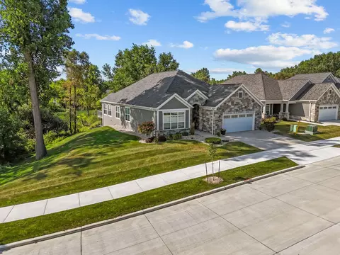 View/Area - 2179 E Baldeagle Dr, Appleton, WI 54913 photo 1 of 10