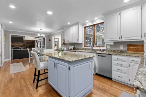 Kitchen - 918 E Kramer Ln, Appleton, WI 54915 photo 2 of 5