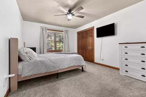 Bedroom - 918 E Kramer Ln, Appleton, WI 54915 photo 5 of 8