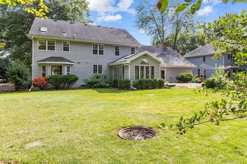 Exterior - 918 E Kramer Ln, Appleton, WI 54915 photo 9 of 17