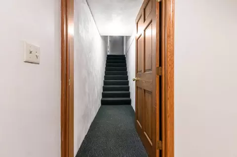 Entry Way - 918 E Kramer Ln, Appleton, WI 54915 photo 7 of 7