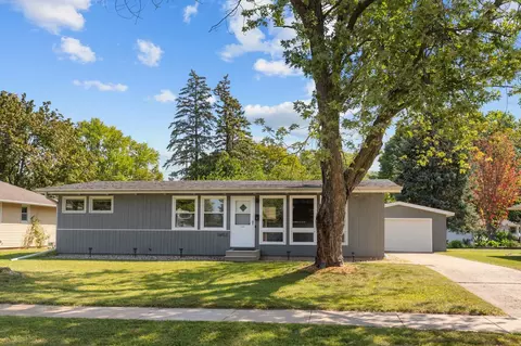 1602 Doemel St, Oshkosh, WI 54901