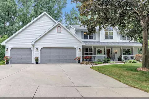 250 Windward Rd, Green Bay, WI 54302