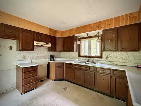 Kitchen - 145 E Union St, Berlin, WI 54923 photo 4 of 4