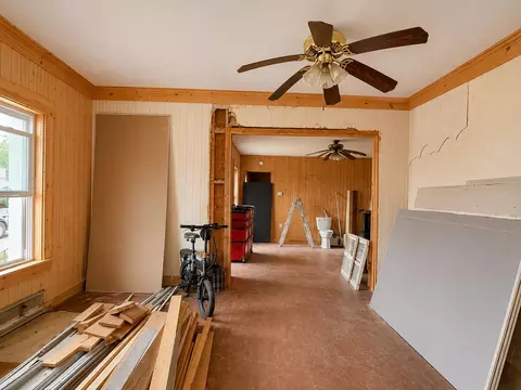 Living - 145 E Union St, Berlin, WI 54923 photo 2 of 4